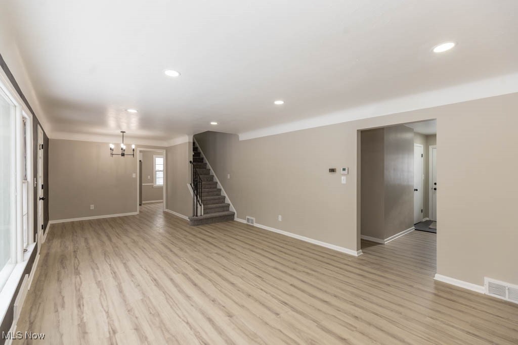 5209 East Farnhurst Road Cleveland, OH 44124 - Photo 5 of 29 Great Room