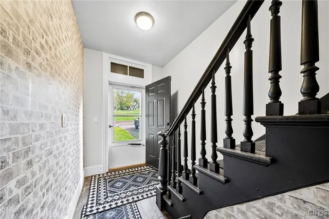 $290,000 | 250 Jamesville Avenue, Syracuse, NY 13210