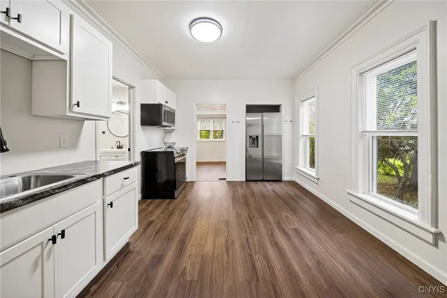 $290,000 | 250 Jamesville Avenue, Syracuse, NY 13210