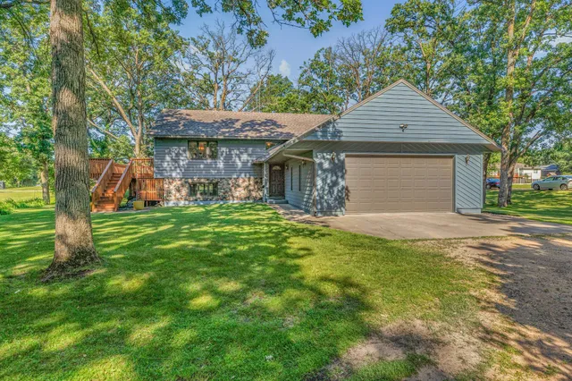 $417,000 | 302 North Hickory Street, Royalton, MN 56373