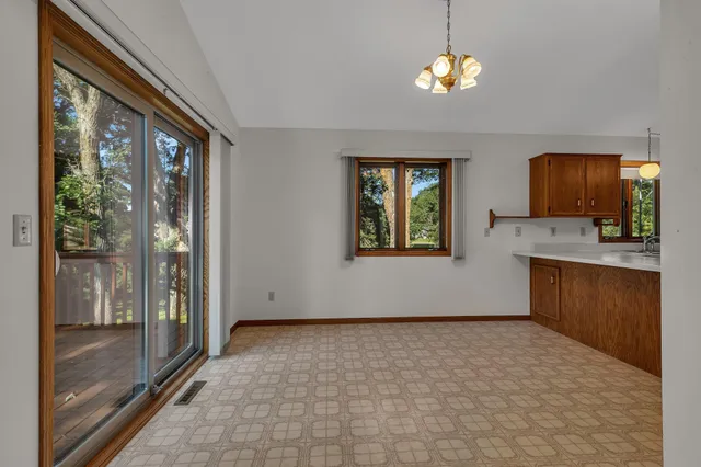 $417,000 | 302 North Hickory Street, Royalton, MN 56373