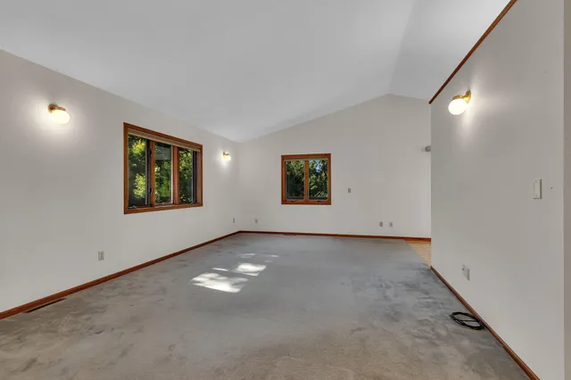 $417,000 | 302 North Hickory Street, Royalton, MN 56373