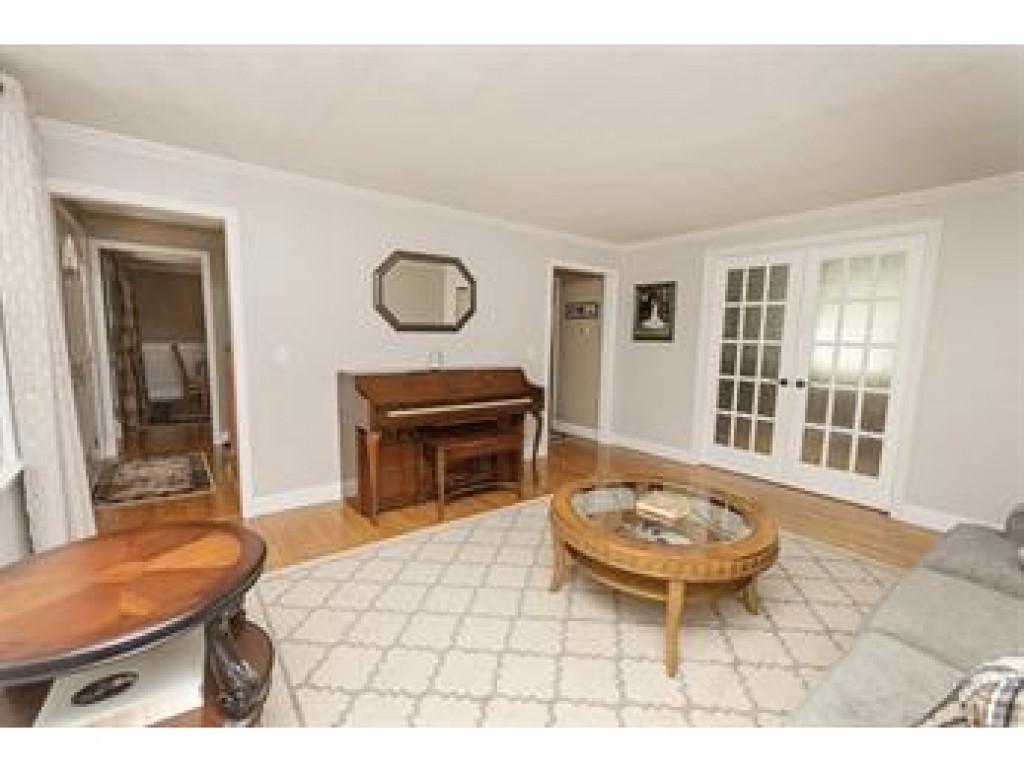 17 Rock Pond Road Windham, NH 03087 - Photo 11 of 25