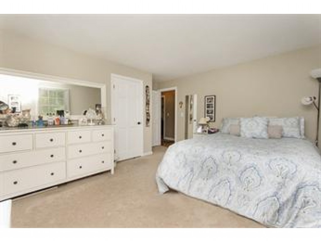 17 Rock Pond Road Windham, NH 03087 - Photo 15 of 25