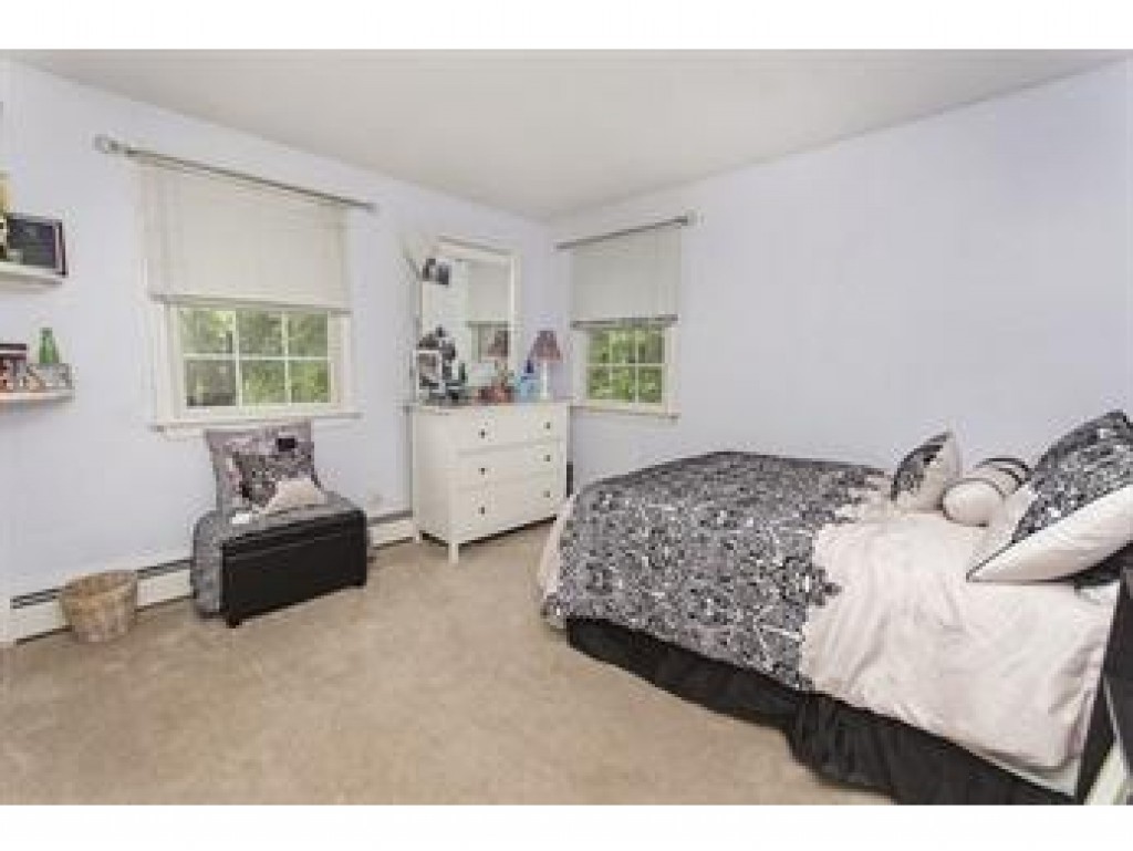 17 Rock Pond Road Windham, NH 03087 - Photo 16 of 25