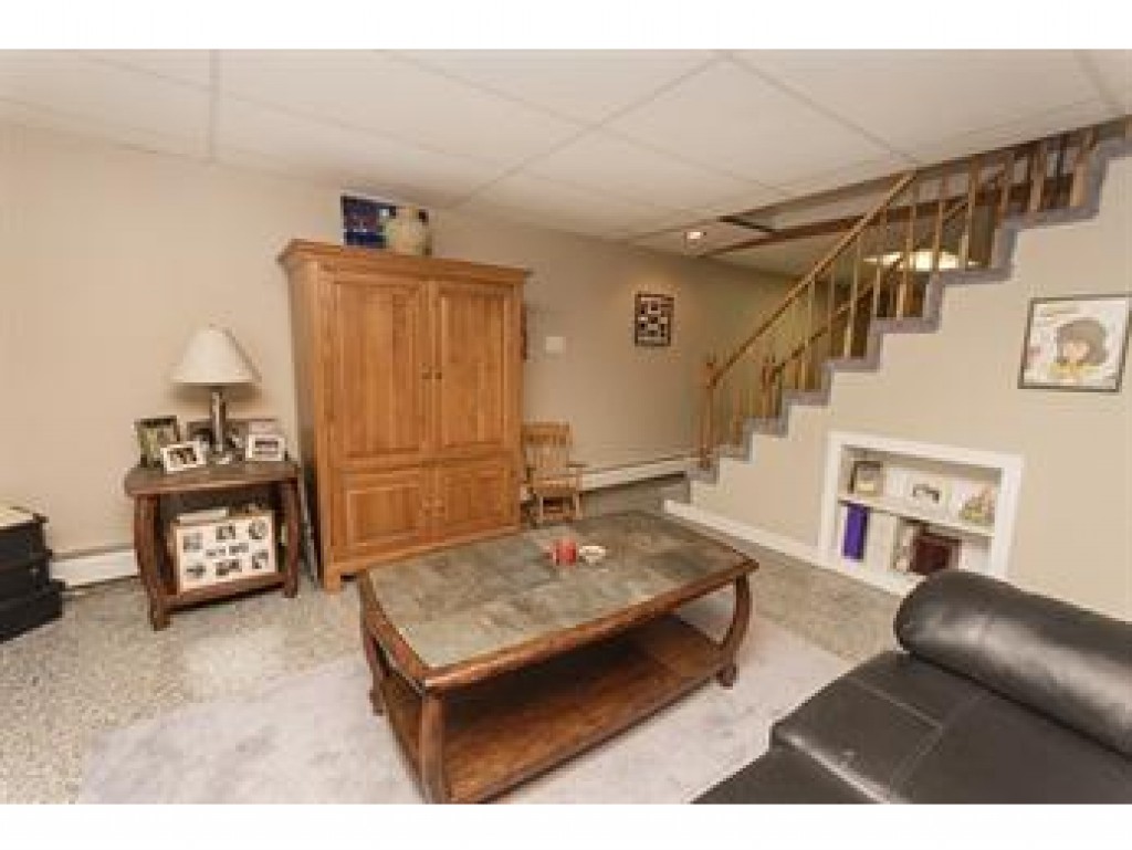 17 Rock Pond Road Windham, NH 03087 - Photo 18 of 25