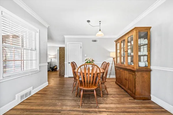 $239,900 | 3249 South Waynoka Circle, Memphis, TN 38111