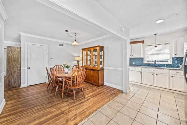 $239,900 | 3249 South Waynoka Circle, Memphis, TN 38111