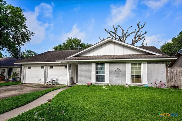 $258,000 | 501 Magdalena Drive, Victoria, TX 77904