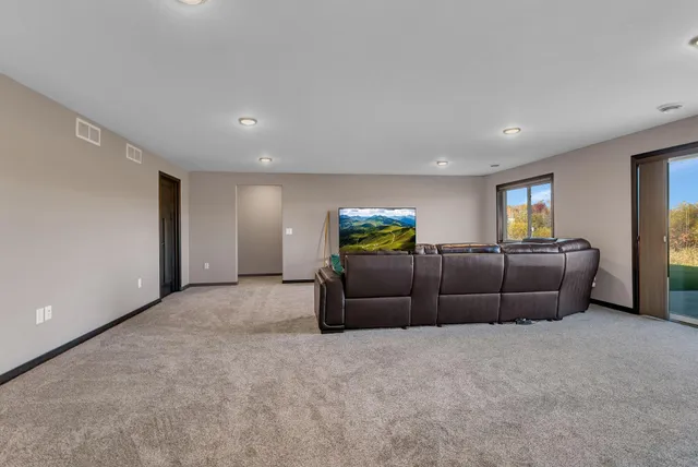 $499,900 | 1933 38th Street South, St. Cloud, MN 56301