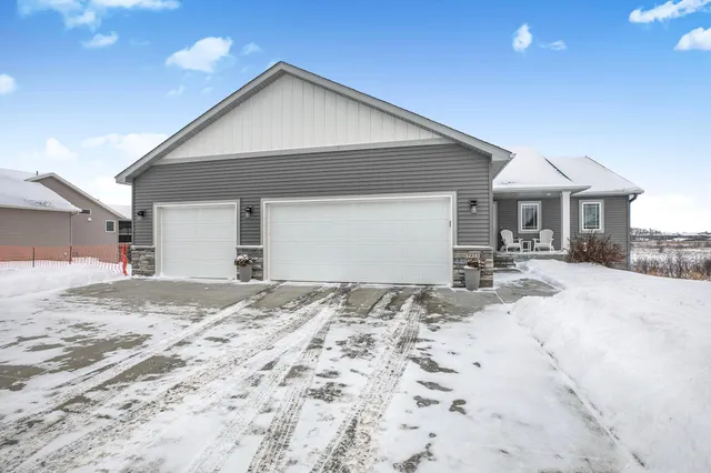 $499,900 | 1933 38th Street South, St. Cloud, MN 56301