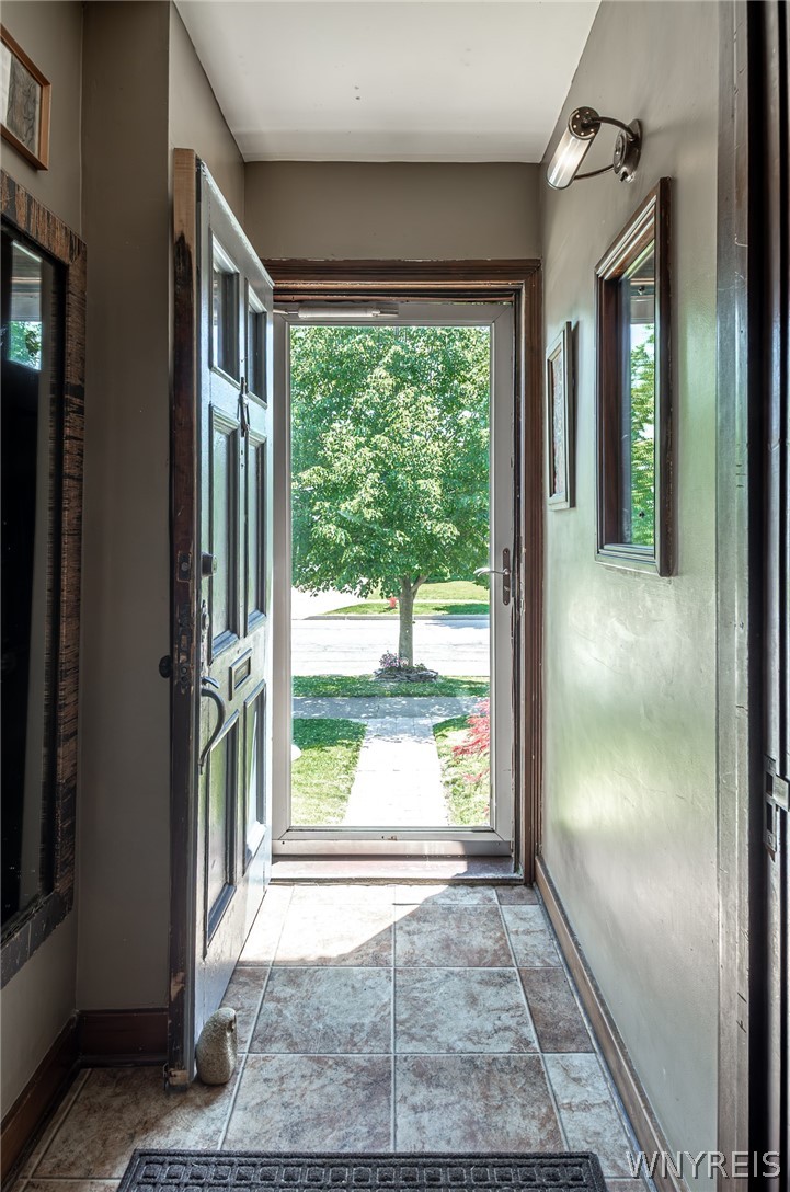354 Wardman Road Tonawanda, NY 14217 - Photo 8 of 48