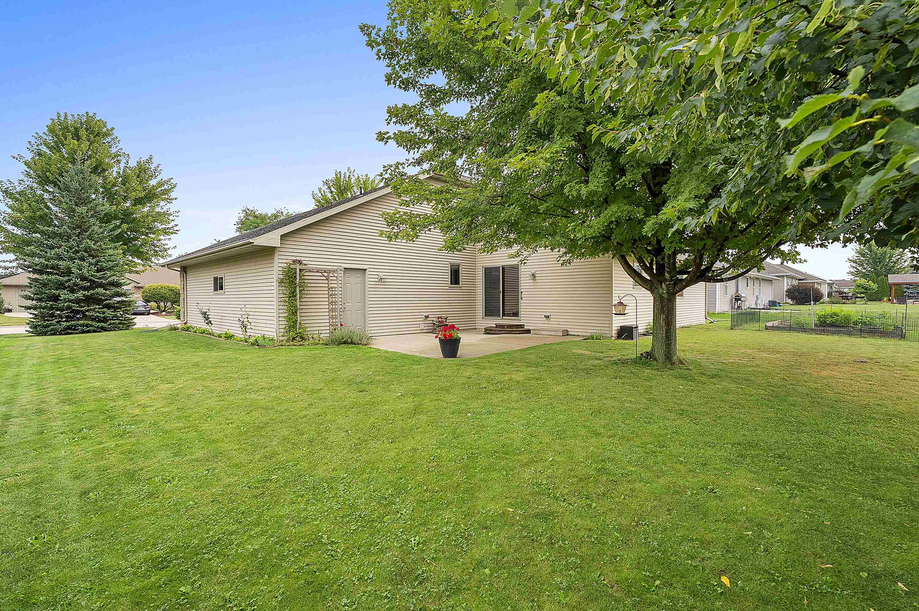 3162 Essen Road Green Bay, WI 54311 - Photo 36 of 58 Gallery Image 36