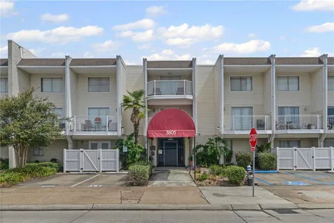$139,000 | 3805 Houma Boulevard, Unit C214, Metairie, LA 70006