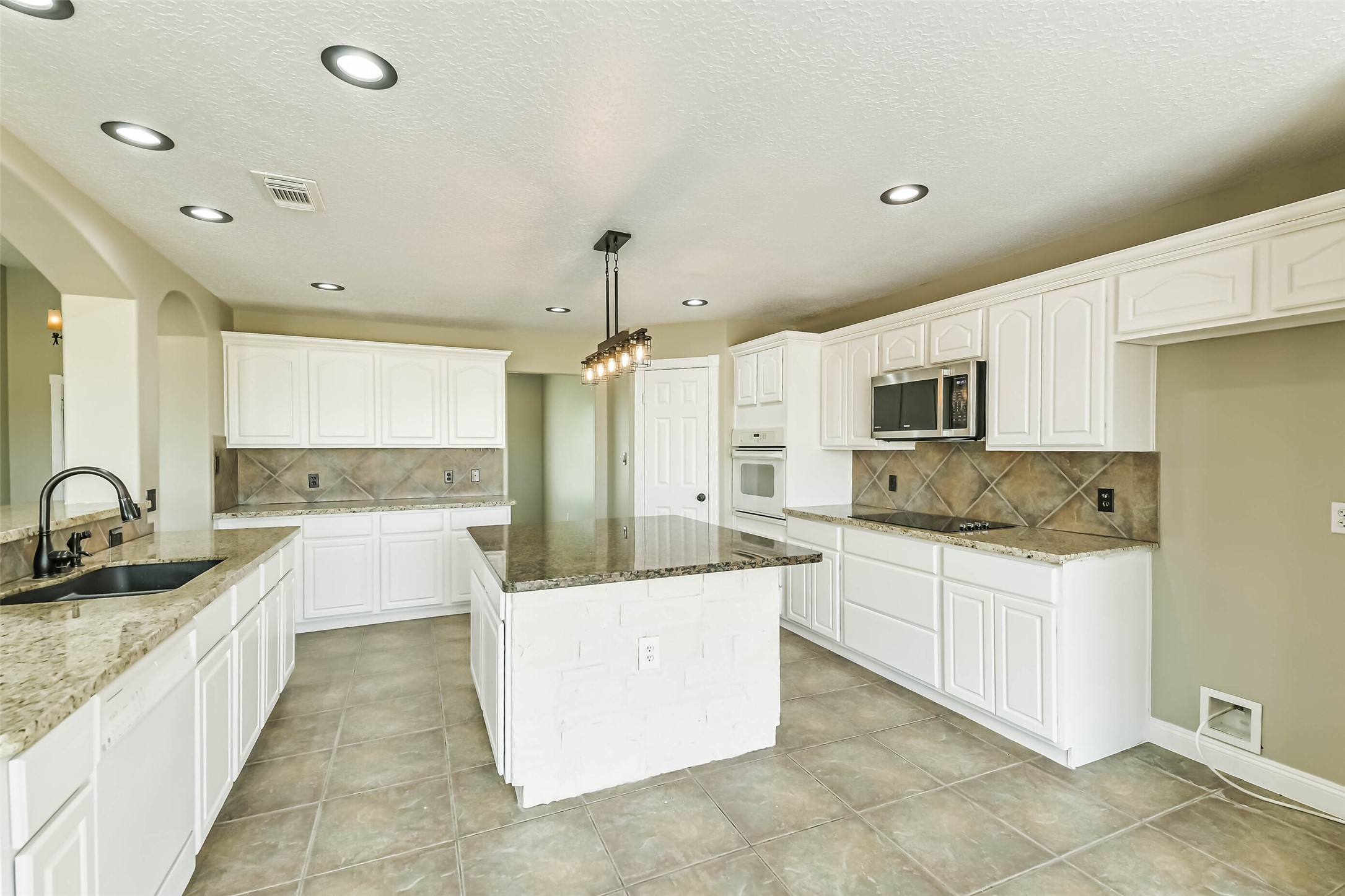 15320 Mound Road Hockley, TX 77447 - Photo 14 of 46