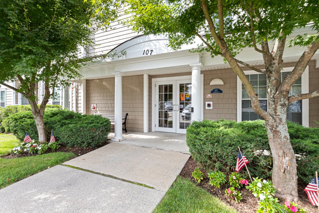 107 Clocktower Drive, Unit 3302 Waltham, MA 02452 - Photo 3 of 30