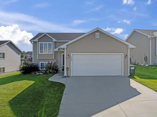 $354,900 | 2794 Tomah Place Northwest, Rochester, MN 55901