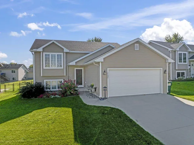 $354,900 | 2794 Tomah Place Northwest, Rochester, MN 55901