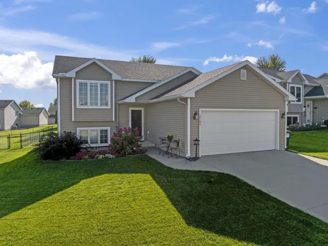 $354,900 | 2794 Tomah Place Northwest, Rochester, MN 55901