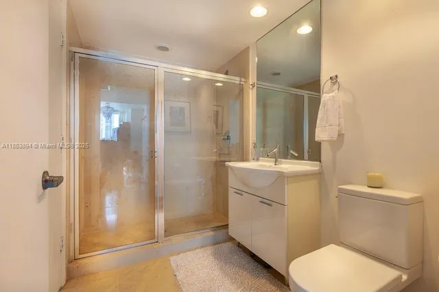 a view of a livingroom with furniture