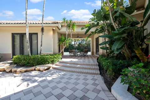 $4,975,000 | 18800 Long Lake Drive, Boca Raton, FL 33496