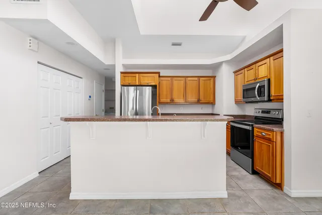 $795,000 | 22706 Southeast US Highway 301, Hawthorne, FL 32640