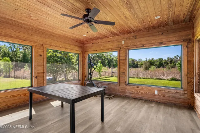 $795,000 | 22706 Southeast US Highway 301, Hawthorne, FL 32640