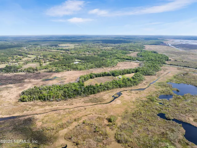 $795,000 | 22706 Southeast US Highway 301, Hawthorne, FL 32640