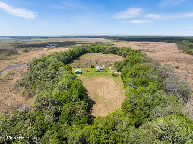 $795,000 | 22706 Southeast US Highway 301, Hawthorne, FL 32640