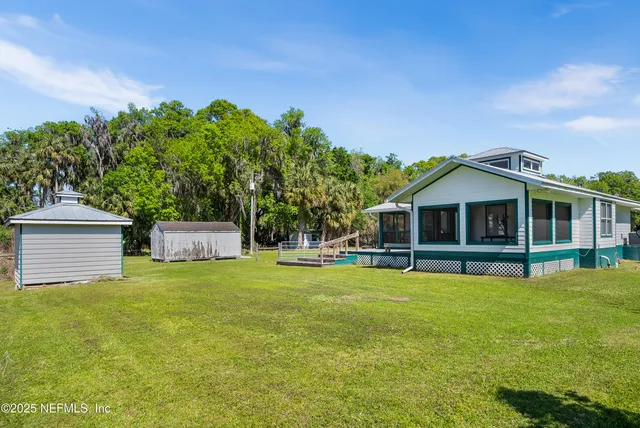 $795,000 | 22706 Southeast US Highway 301, Hawthorne, FL 32640