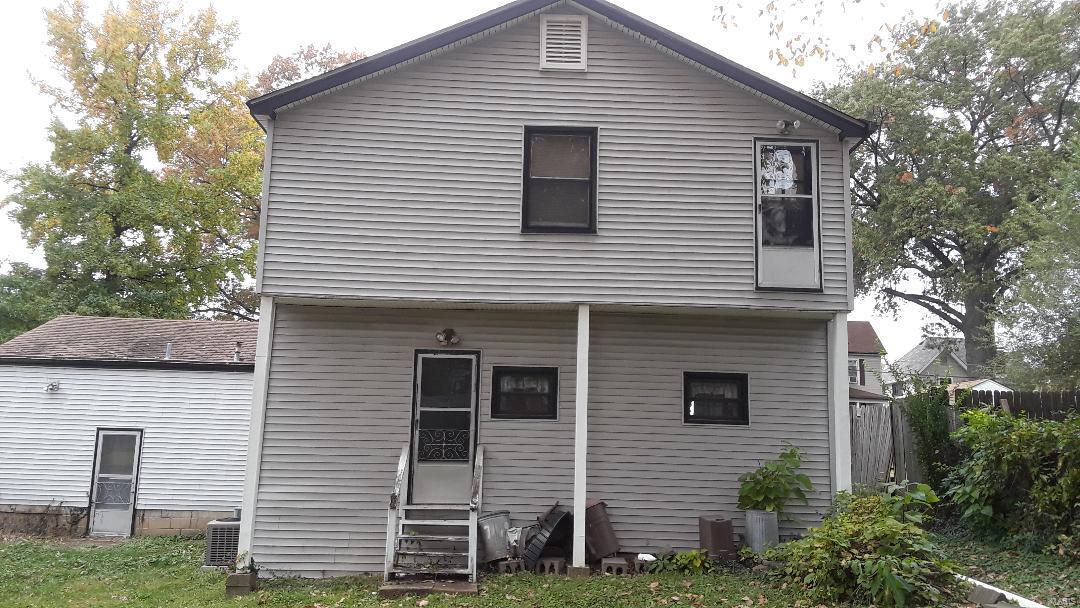 7149 Brompton Square Maplewood, MO 63143 - Photo 2 of 9