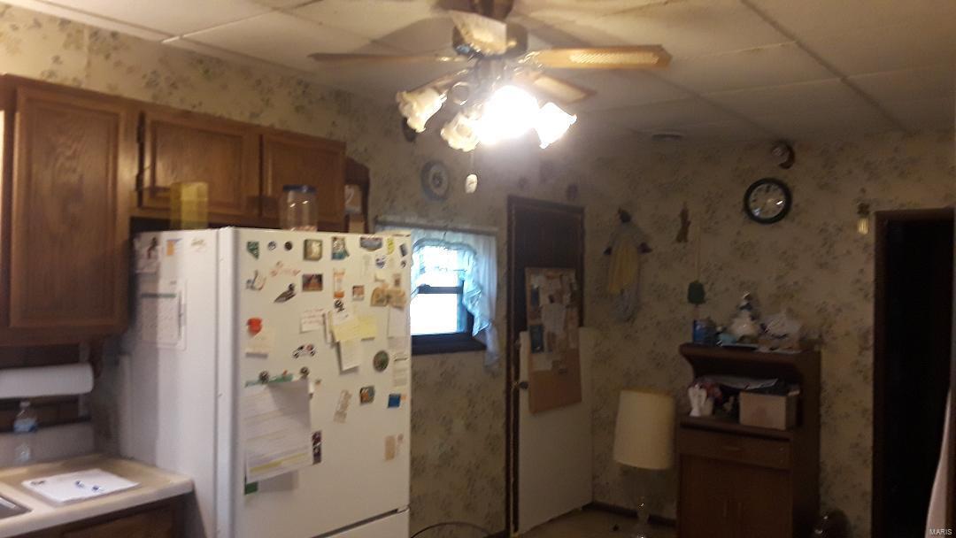 7149 Brompton Square Maplewood, MO 63143 - Photo 3 of 9