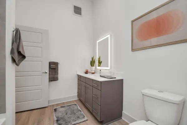 $2,665 | 1617 Enid Street, Unit 409, Houston, TX 77009