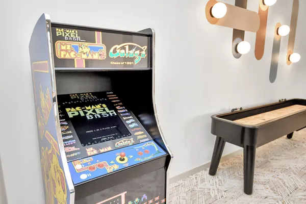 $2,665 | 1617 Enid Street, Unit 409, Houston, TX 77009