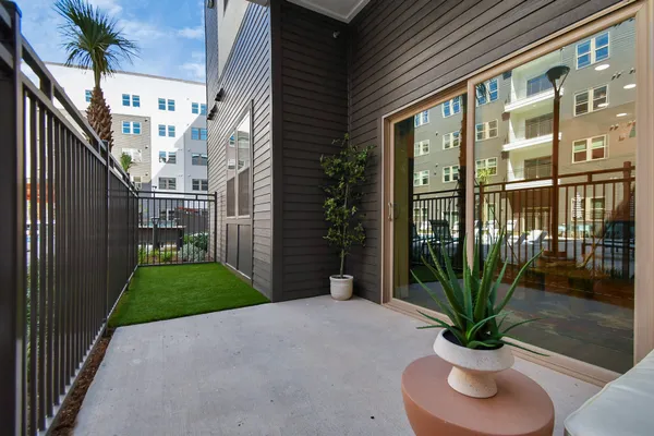 $2,665 | 1617 Enid Street, Unit 409, Houston, TX 77009