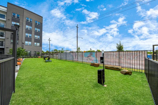 $2,665 | 1617 Enid Street, Unit 409, Houston, TX 77009