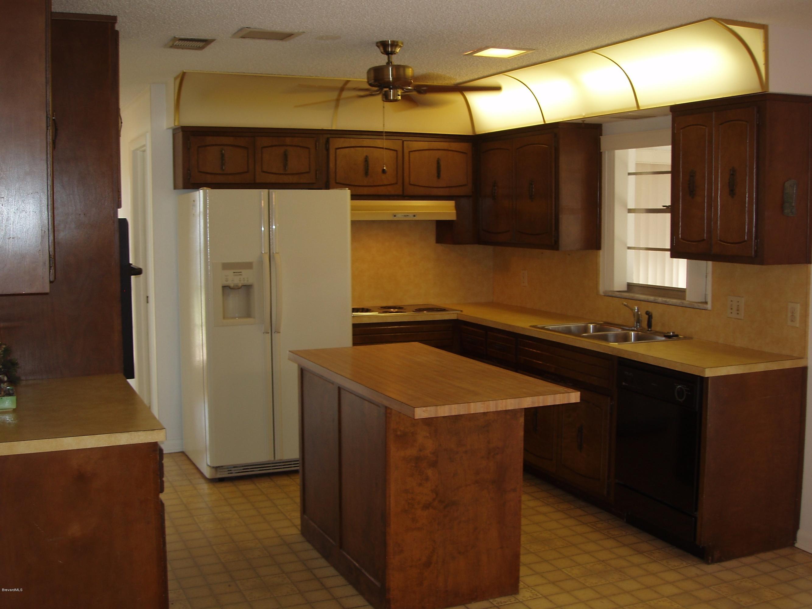 187 Sand Pine Road Indialantic, FL 32903 - Photo 9 of 29 Kitchen