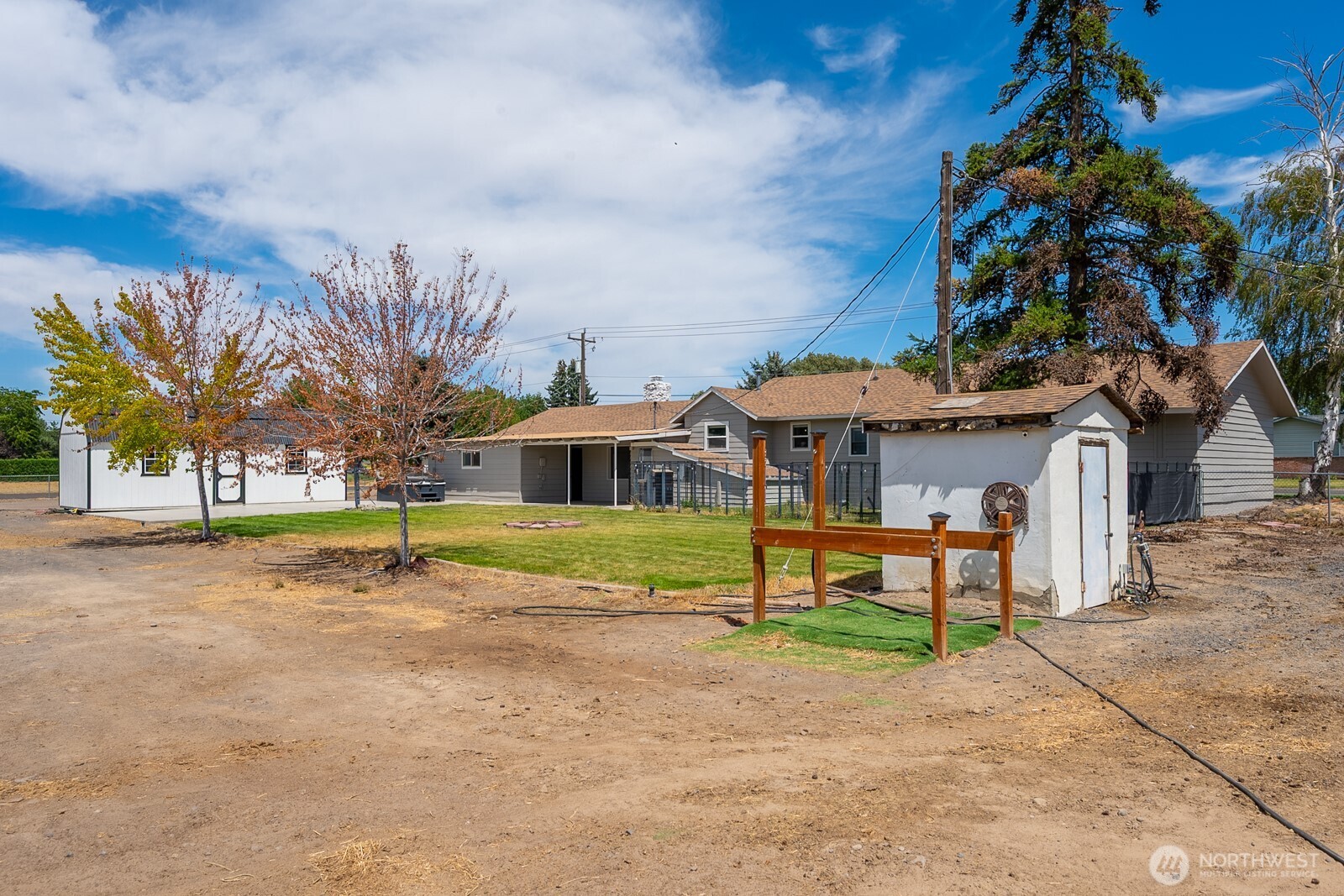 2096 Hamilton Road Northeast Moses Lake, WA 98837 - Photo 6 of 38