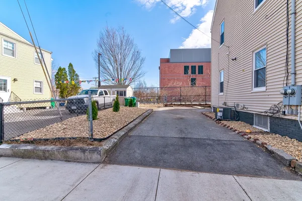 $3,750 | 45 Tainter Street, Unit 45, Medford, MA 02155