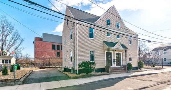 $3,750 | 45 Tainter Street, Unit 45, Medford, MA 02155