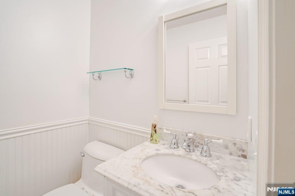 2269 Nash Court Mahwah, NJ 07430 - Photo 33 of 39