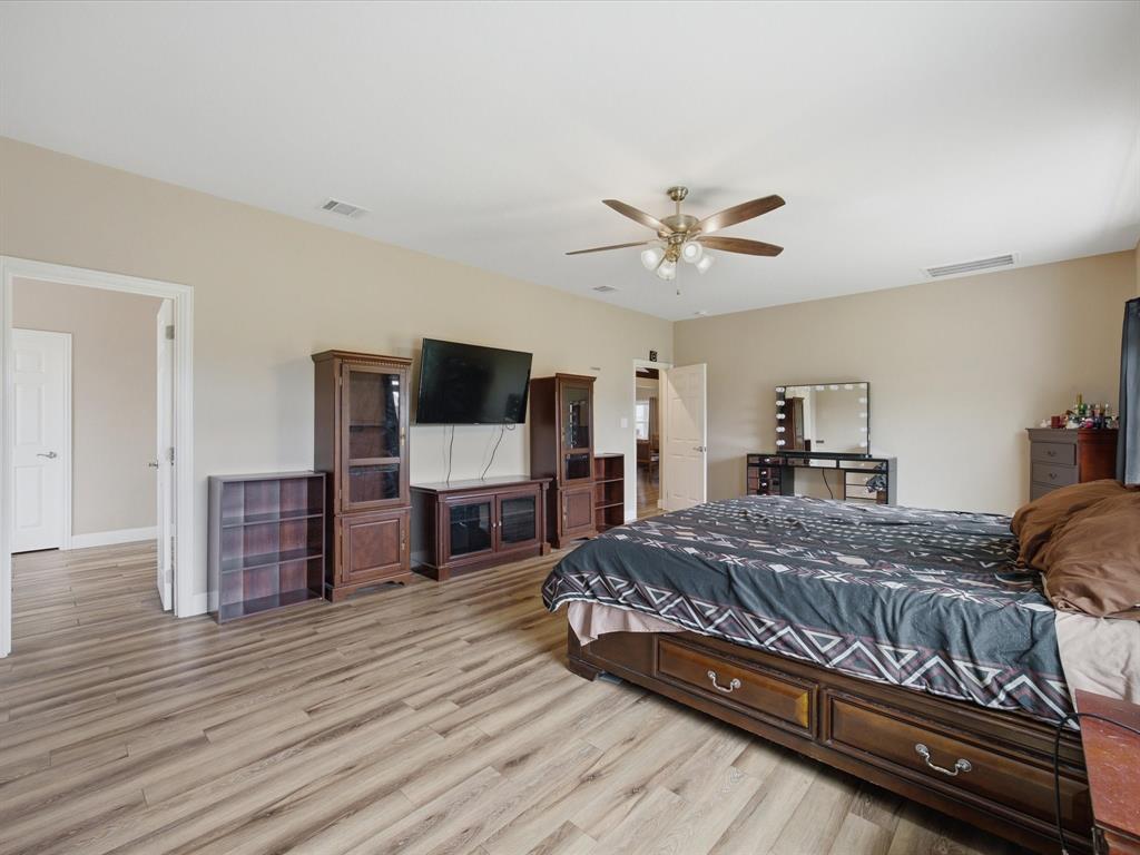 1032 Justin Drive Springtown, TX 76082 - Photo 20 of 40