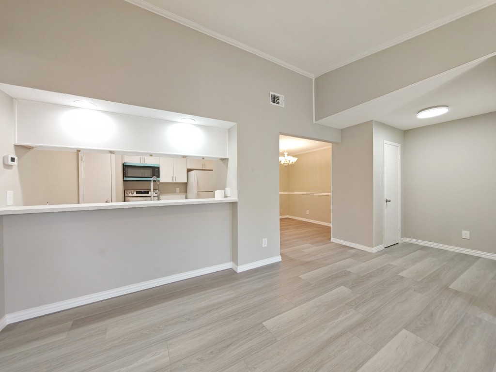 8100 Cambridge Street, Unit 28 Houston, TX 77054 - Photo 8 of 29