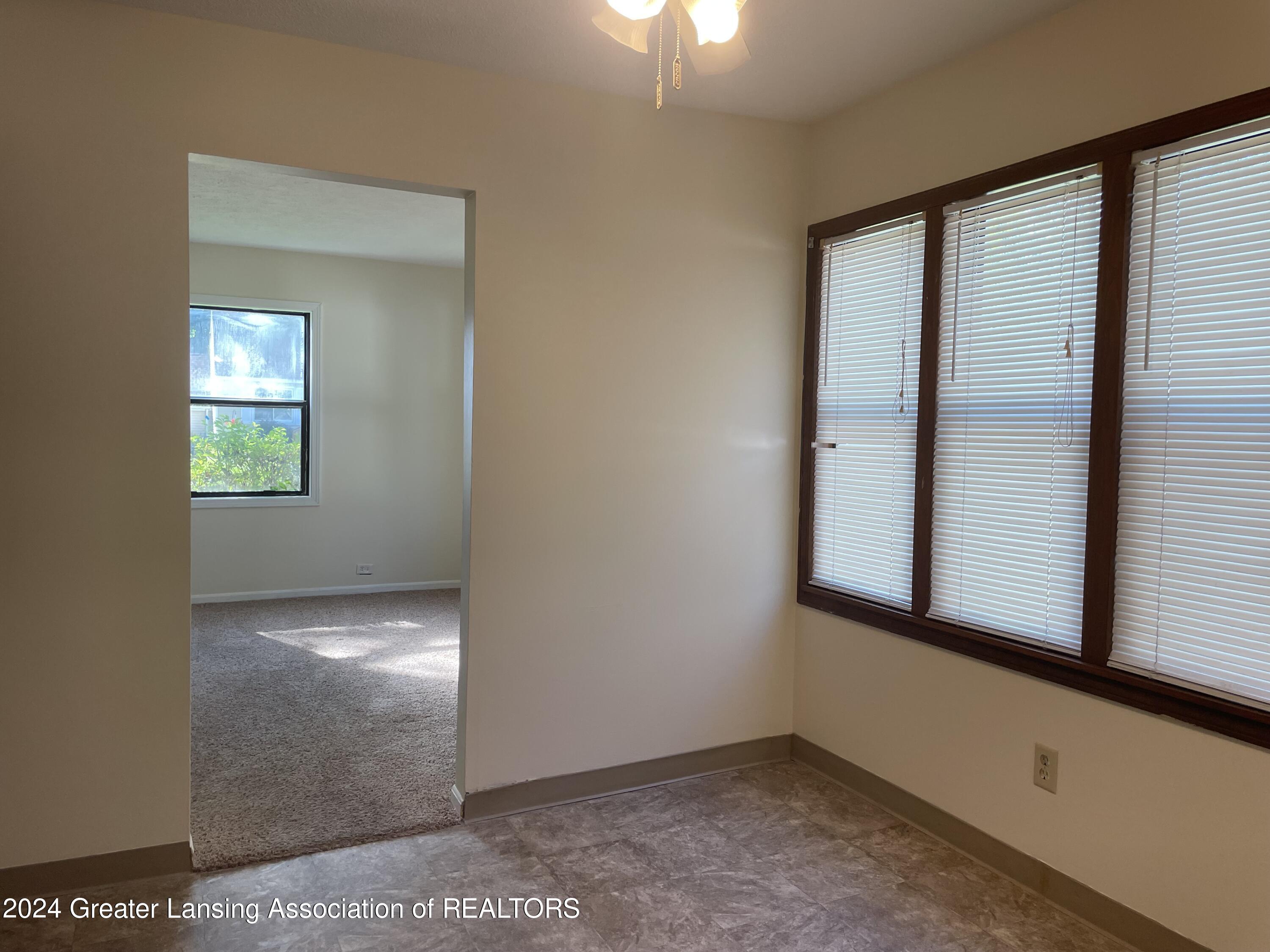 3129 Ingham Street Lansing, MI 48911 - Photo 11 of 27 13