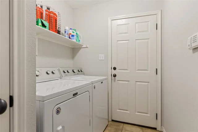 a swimming pool with a outdoor space