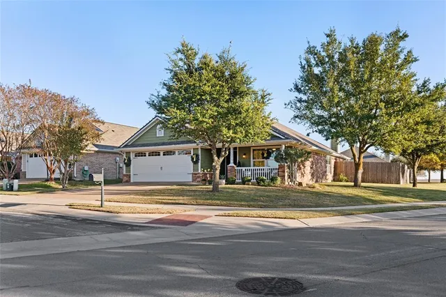 a view of the house and outdoor space
