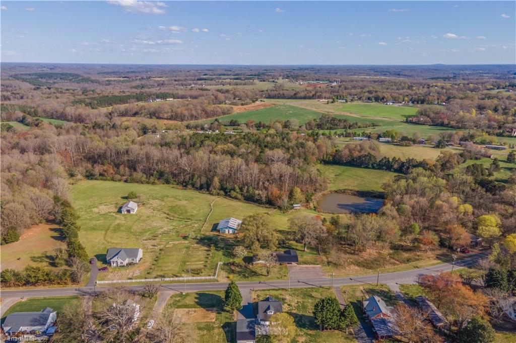 3526 Harmony Highway Harmony, NC 28634 - Photo 4 of 49