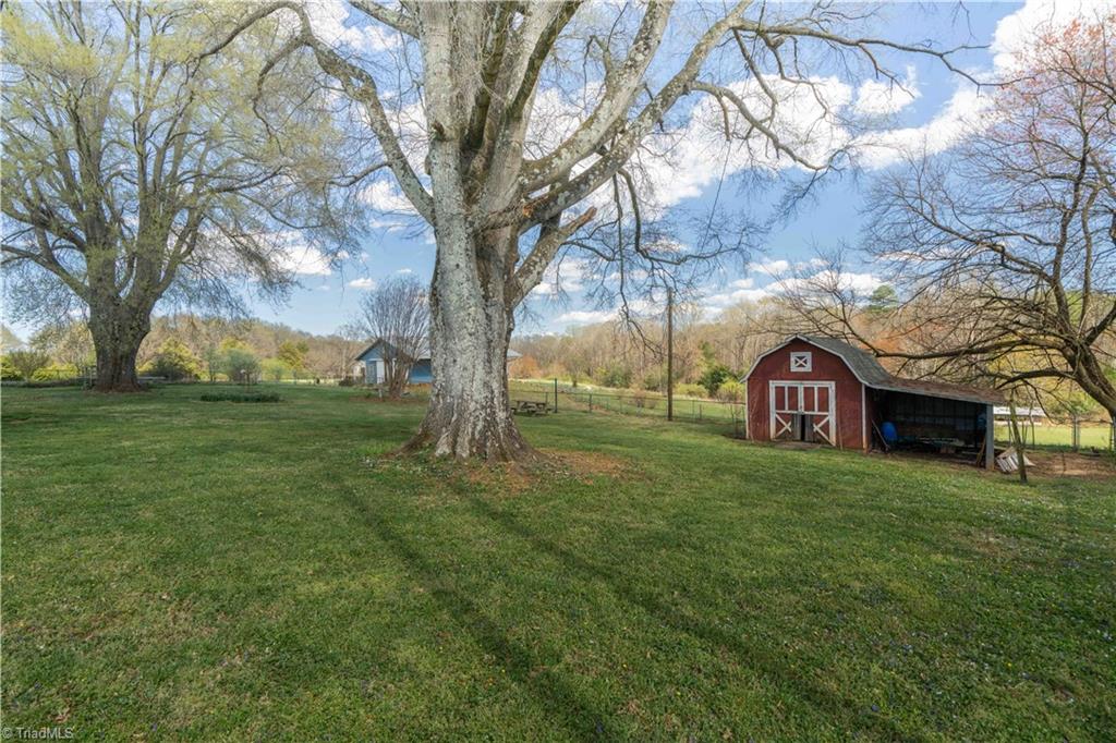 3526 Harmony Highway Harmony, NC 28634 - Photo 43 of 49