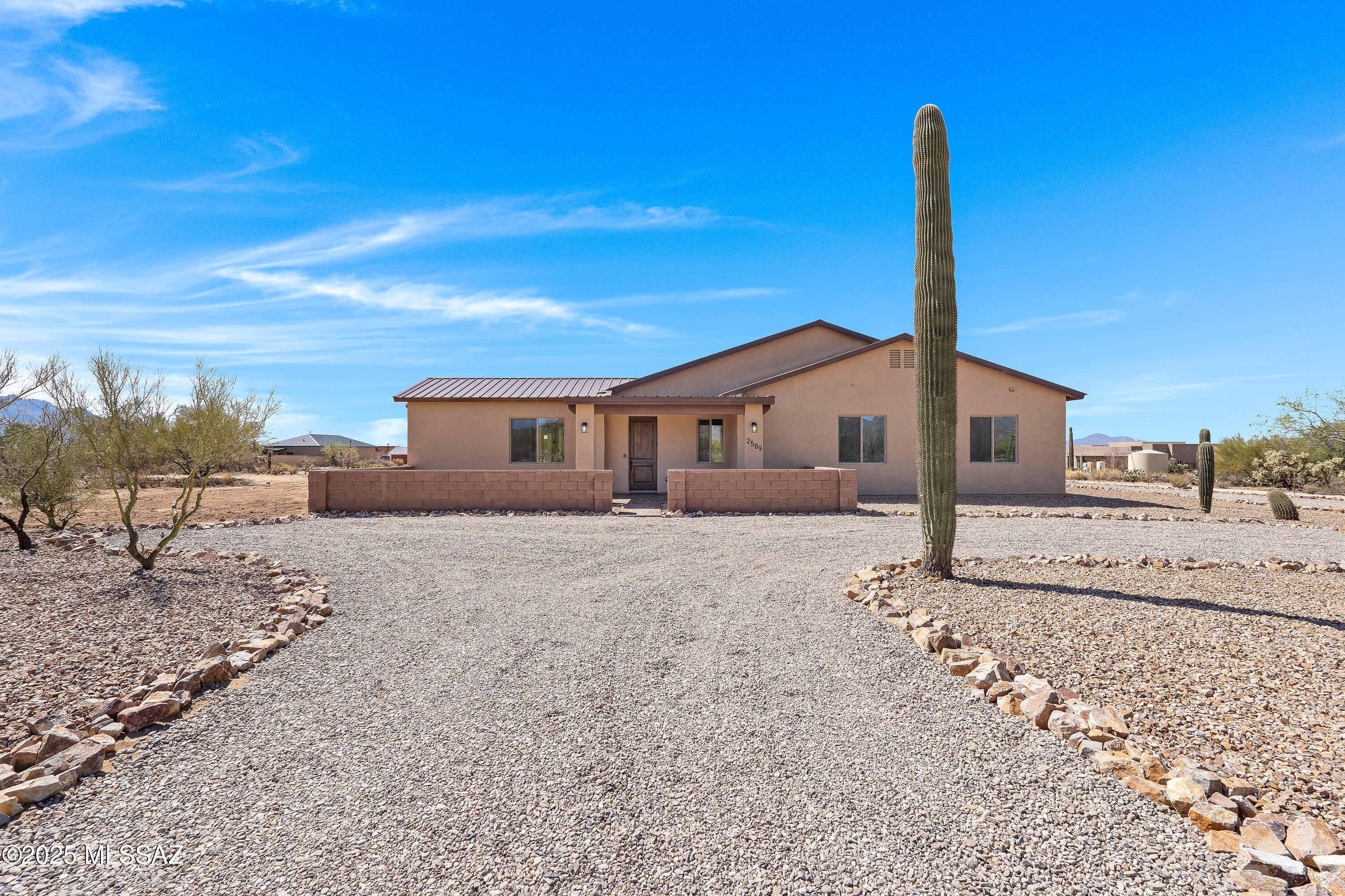 2589 West Sunkist Road Tucson, AZ 85755 - Photo 2 of 48 Gallery Image 2
