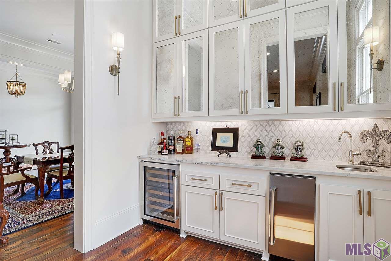154 Valhalla Boulevard Baton Rouge, LA 70810 - Photo 18 of 50 Butler's Pantry